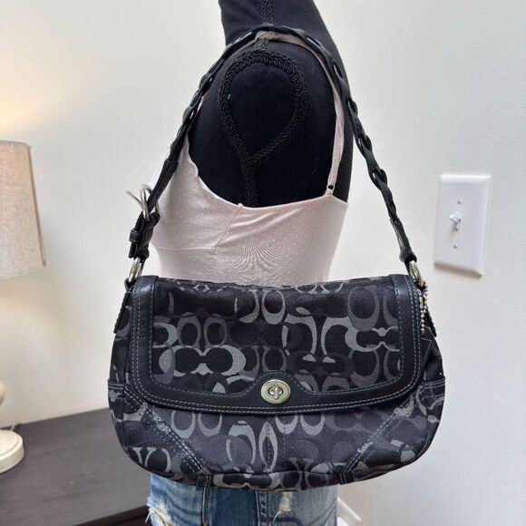 Y2K Black Canvas Coach Chelsea Optic Signature Flap Shoulder Purse - Style 10993 - Picture 1 of 8
